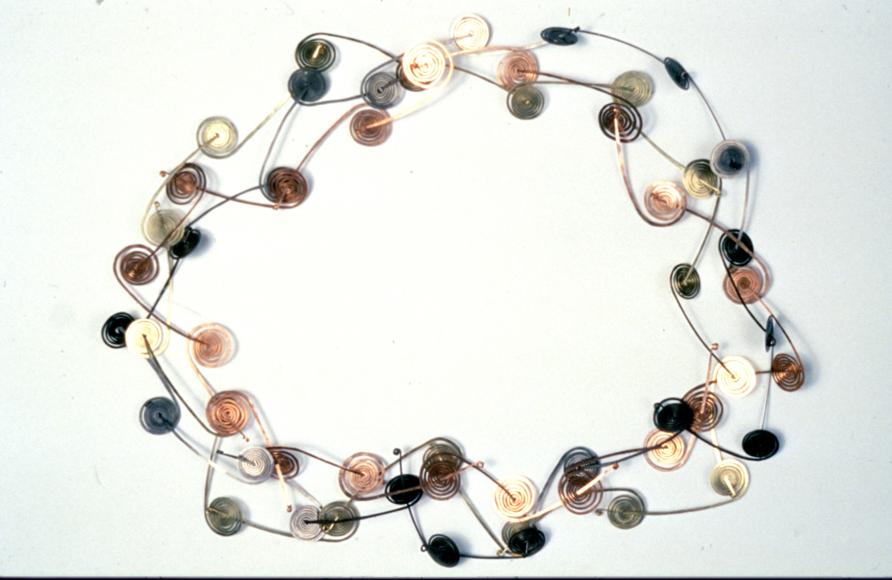 1986-6 halssieraad spiralen II